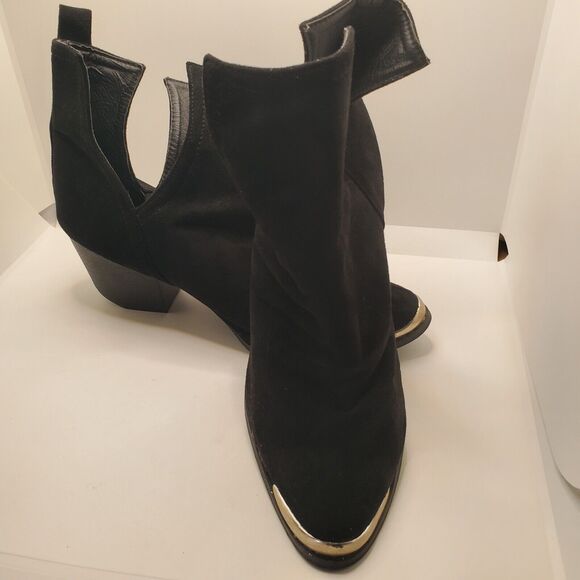 J. Adams Tess Women’s Black Ankle Boots Size 10 Small Scuff On Toe - Picture 3 of 10